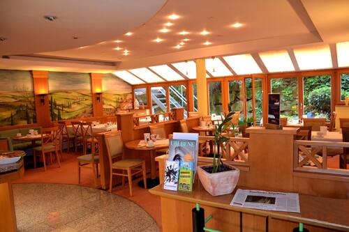 Buffet déjeuner servi tous les jours en supplément