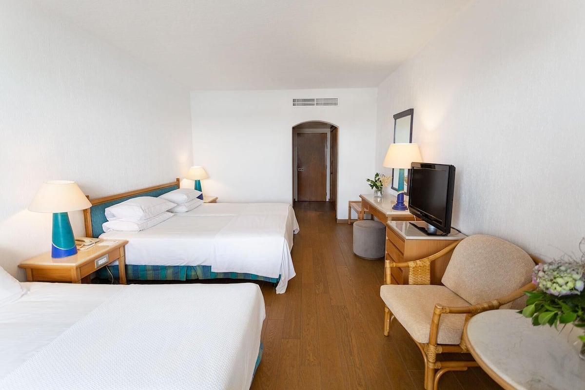 Studio, Sea View | 1 bedroom, premium bedding, minibar, in-room safe
