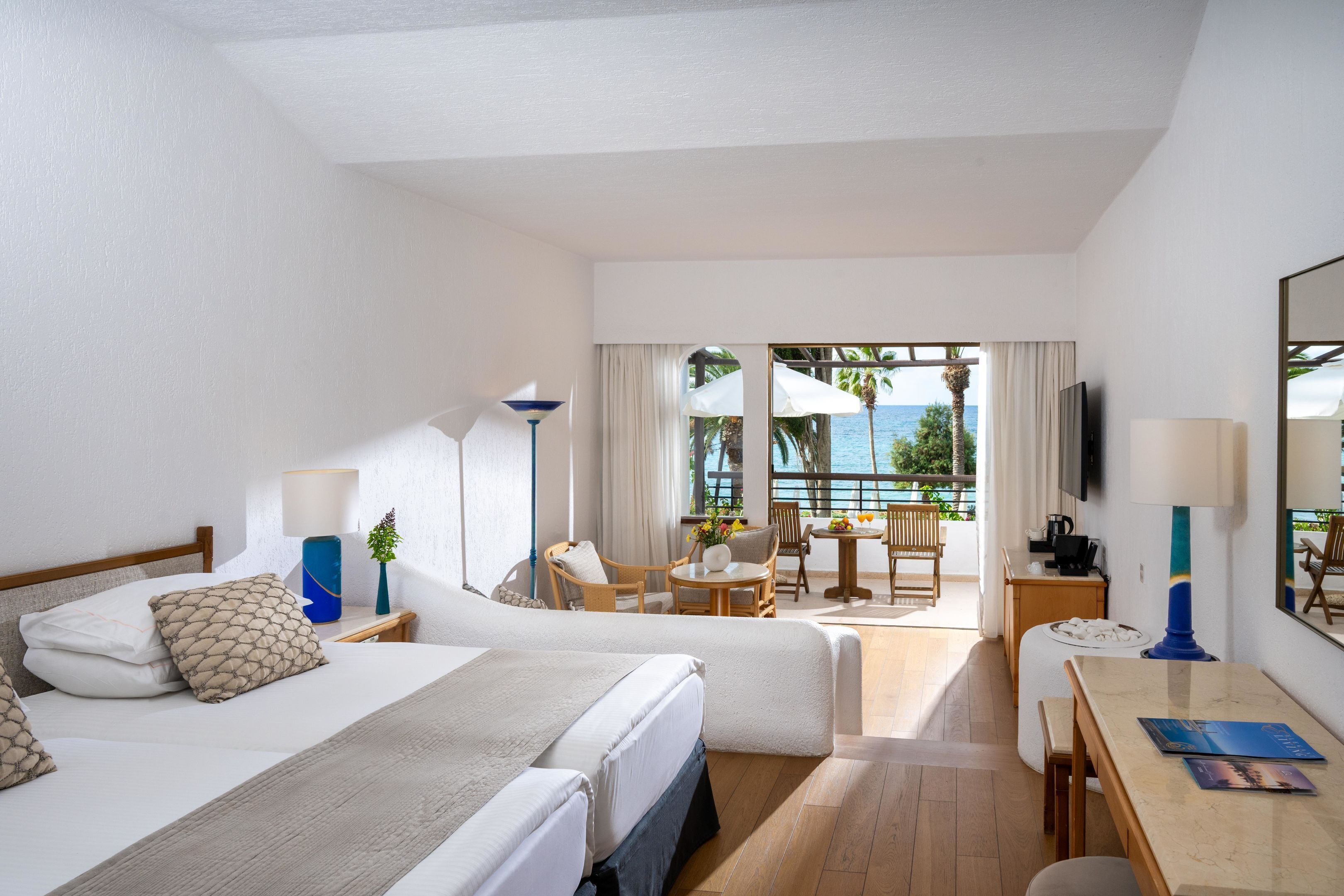 Executive Junior Suite | Ropa de cama de alta calidad y minibar 