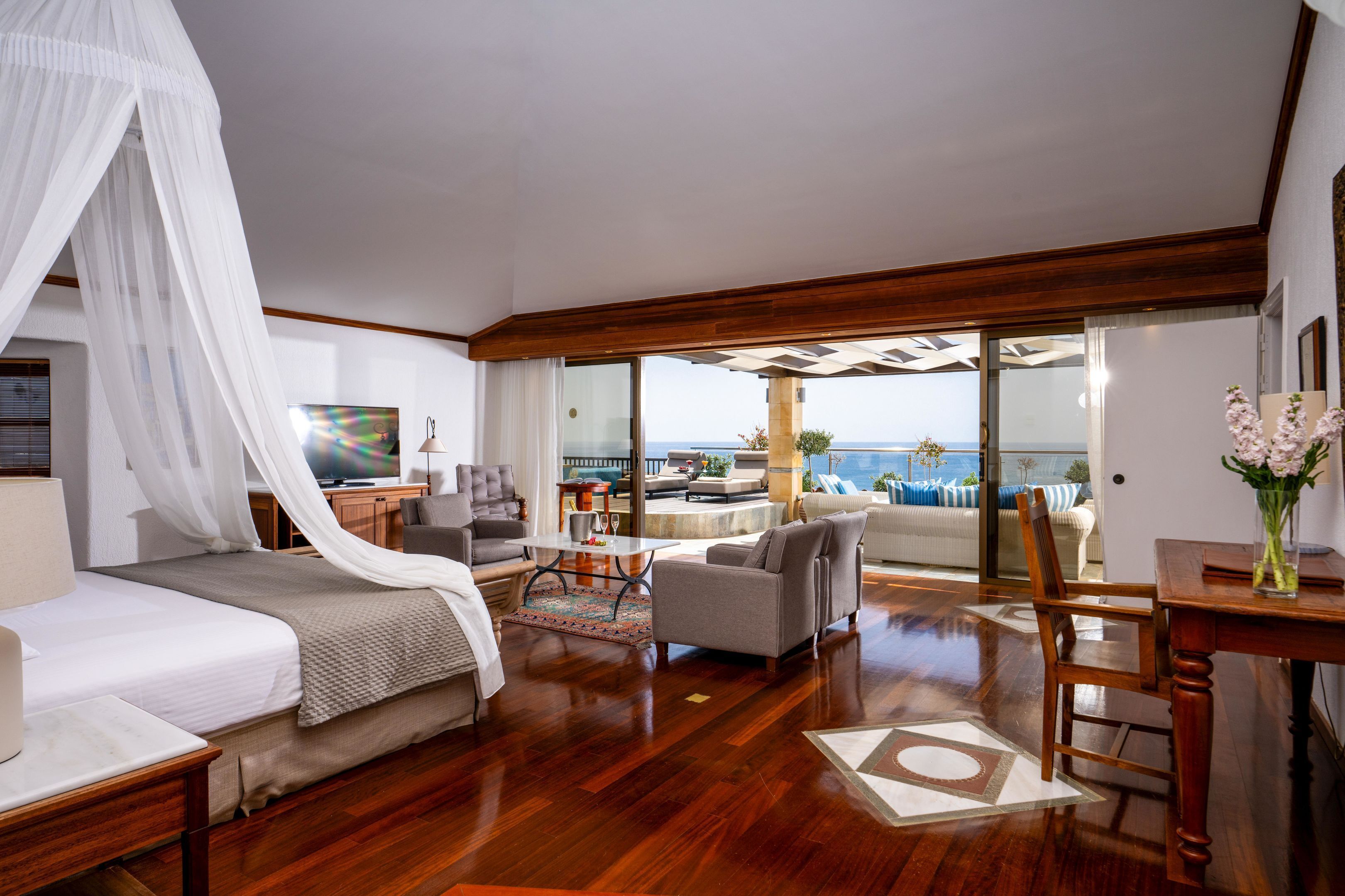 Photo - Coral Beach Hotel and Resort