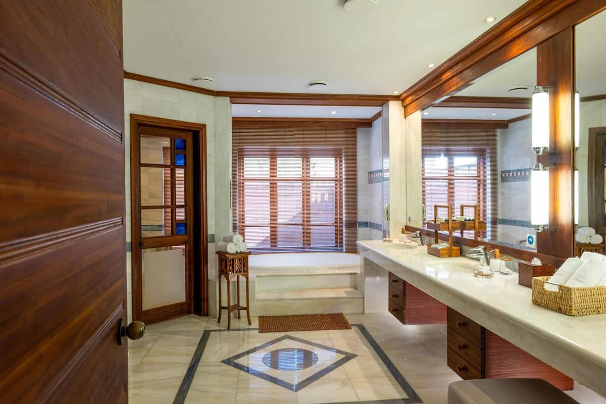 Royal Suite, 1 Bedroom, Sauna, Sea View | 1 bedroom, premium bedding, minibar, in-room safe