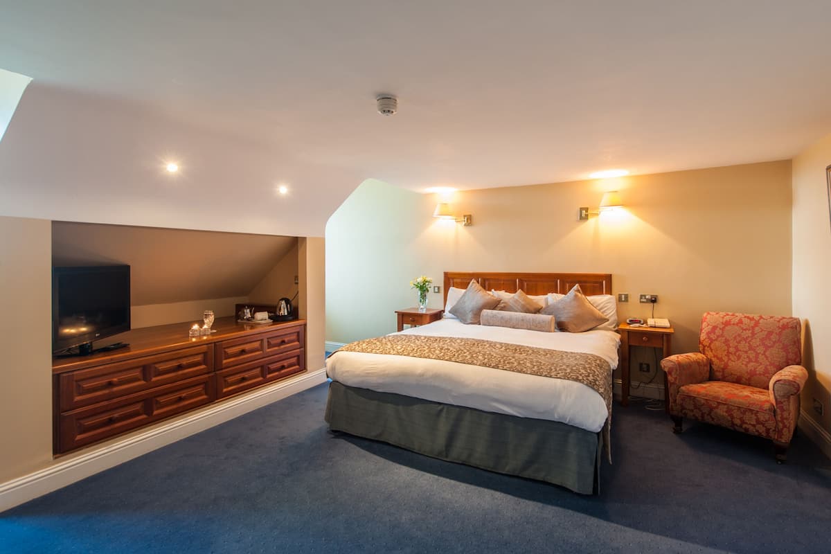 standard double room | premium bedding, memory-foam beds, in-room safe, individually decorated