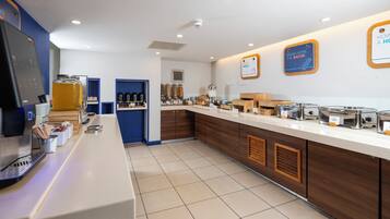 Desayuno buffet incluido todos los días