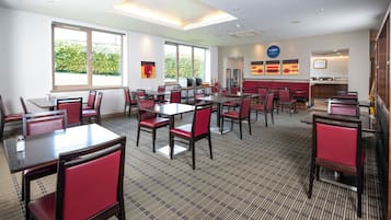 Desayuno buffet incluido todos los días