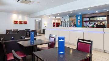 Lobby-Lounge
