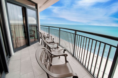 Paradise Oceanfront Deluxe Two Bedroom | Balcony view