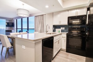 Paradise Oceanfront Deluxe Two Bedroom | Private kitchen | Coffee/tea maker, cookware/dishes/utensils