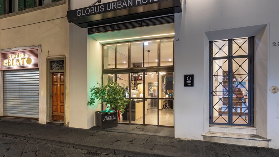 Globus Urban Hotel