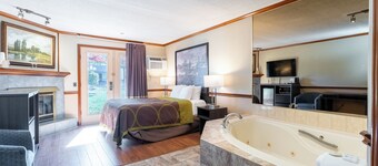 Super 8 by Wyndham Gananoque/Country Squire Resort