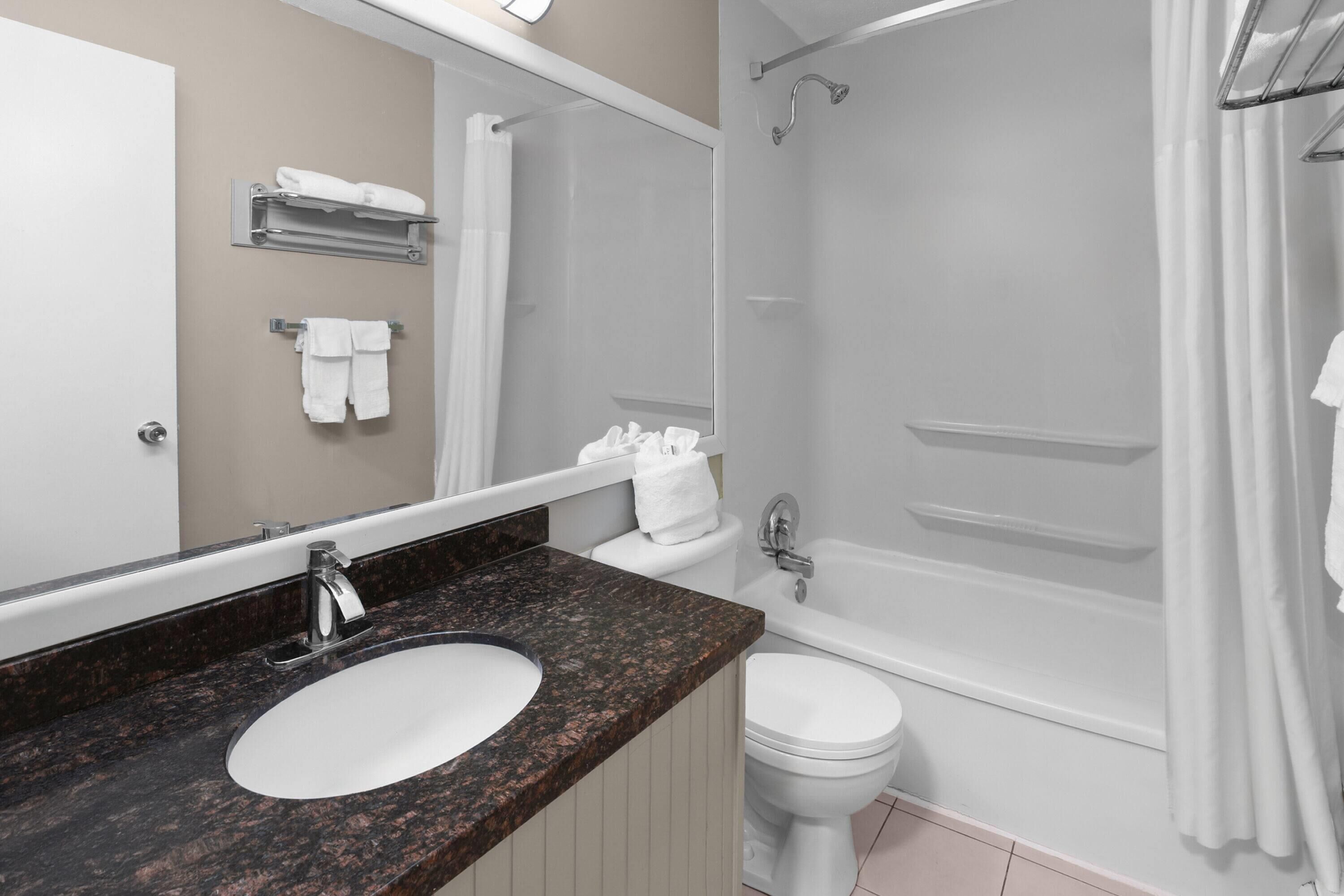 Deep soaking tub, free toiletries, hair dryer, bidet