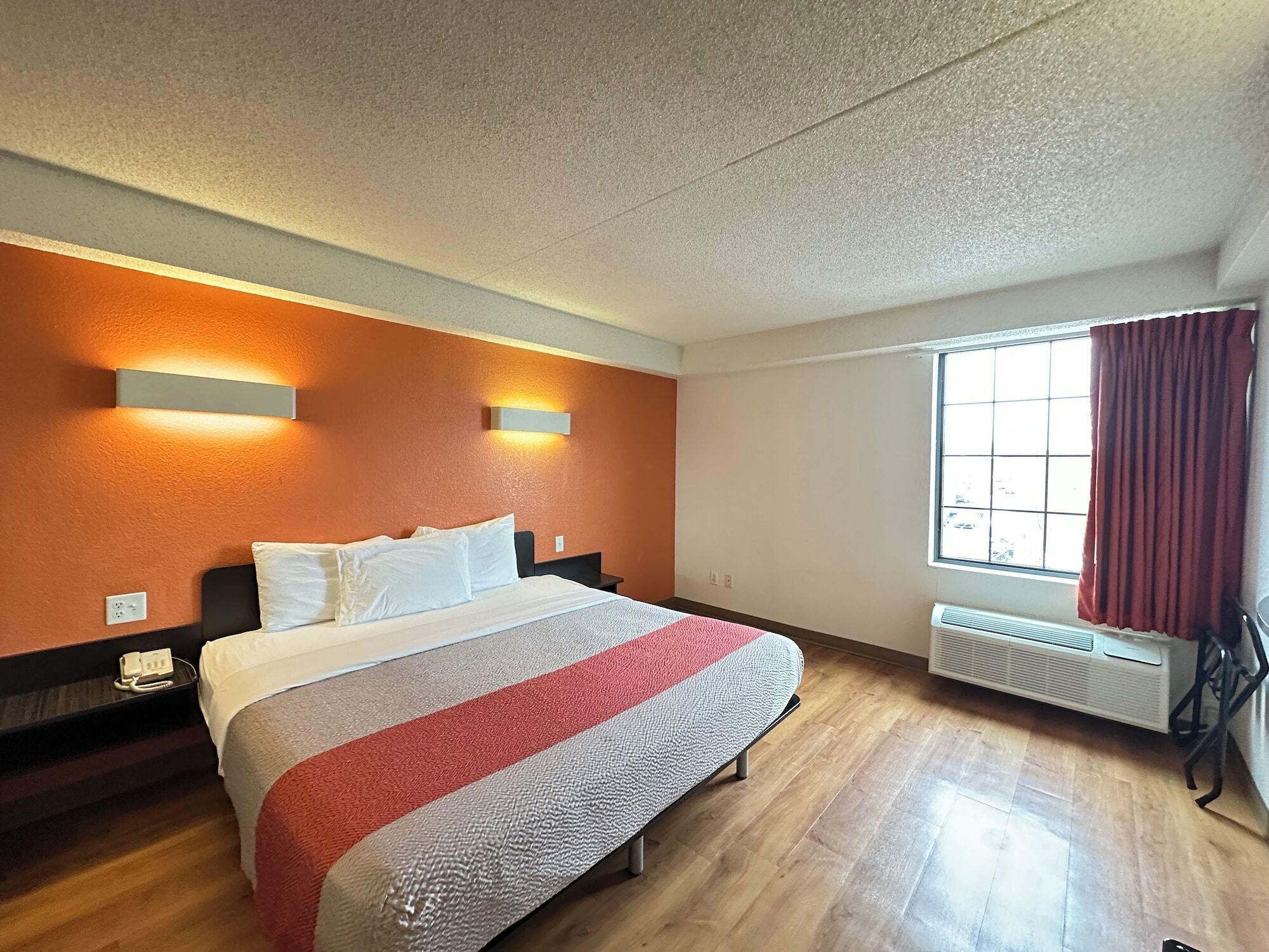 免费 WiFi、床单