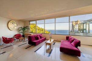 Sala de estar en el lobby