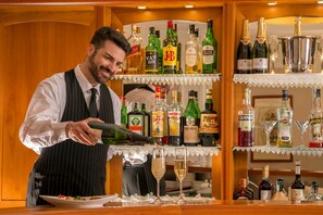 Bar (in der Unterkunft)