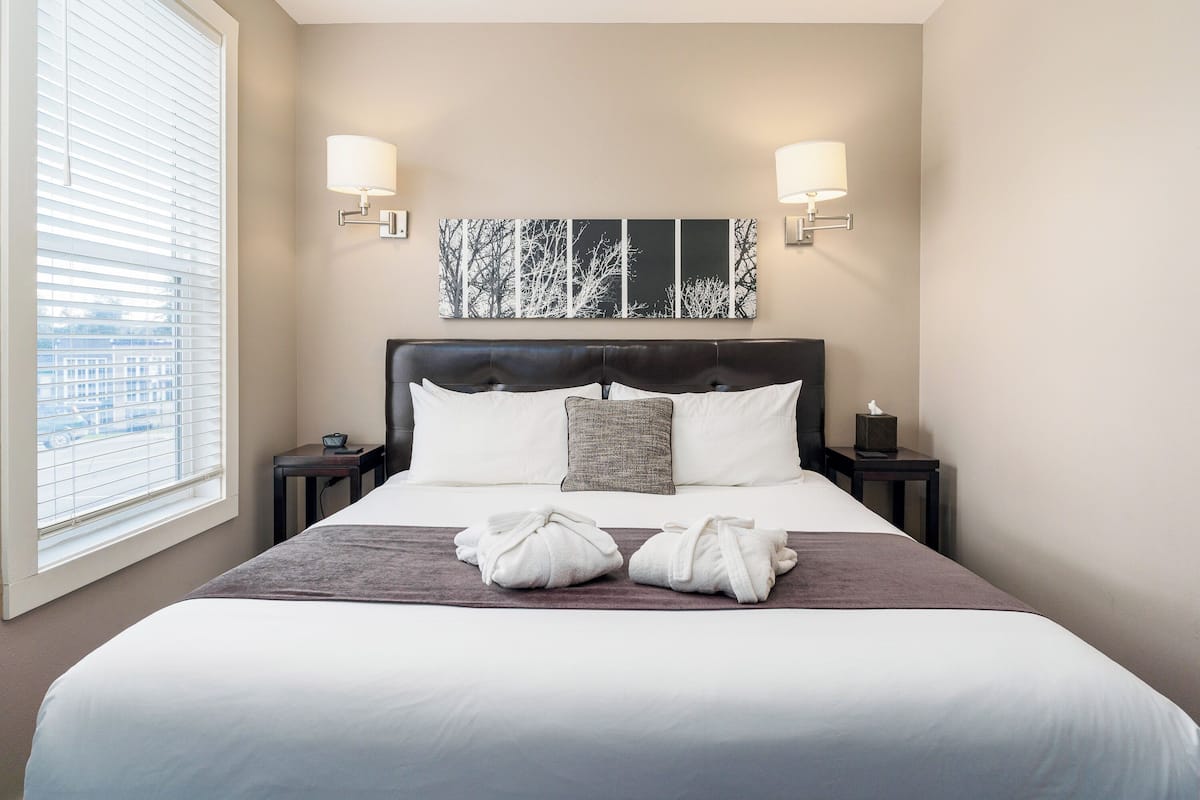 Marrowstone Suite | Egyptian cotton sheets, premium bedding, individually decorated