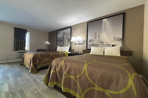 Super 8 by Wyndham Taylorville IL