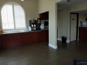 Coffee service - Days Inn by Wyndham El Centro (El Centro)