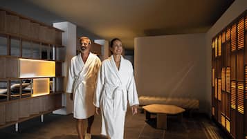 Salas para tratamentos a dois, sauna seca, sauna a vapor