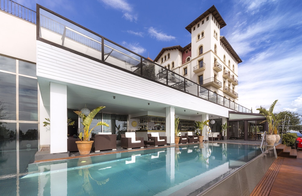 Gran Hotel La Florida by null