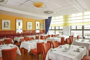 Café da manhã continental grátis todos os dias