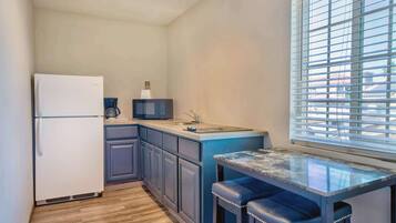 Microwave, coffee/tea maker