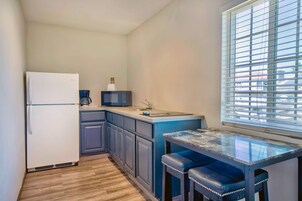 Microwave, coffee/tea maker