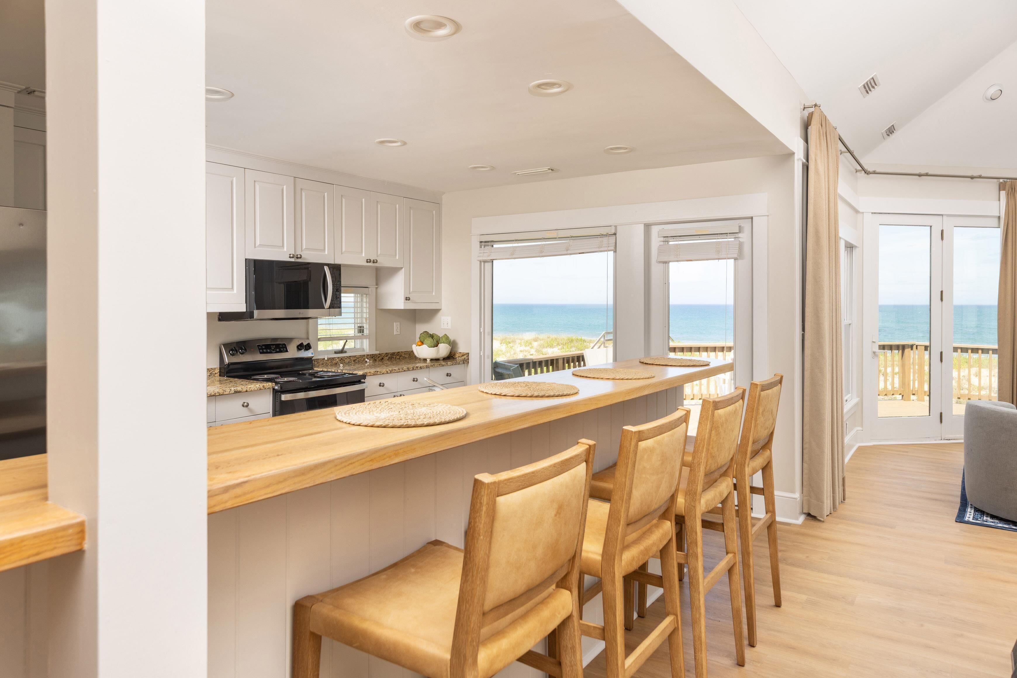 House, 6 Bedrooms (Caffey, Residence) | Private kitchen | Mini-fridge