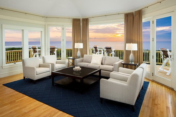 Zimmer, 6 Schlafzimmer (Caffey House Residence) | Strand-/Meerblick