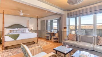 Studio, 1 King Bed with Sofa bed (Resort) | Hypo-allergenic bedding, in-room safe, iron/ironing board