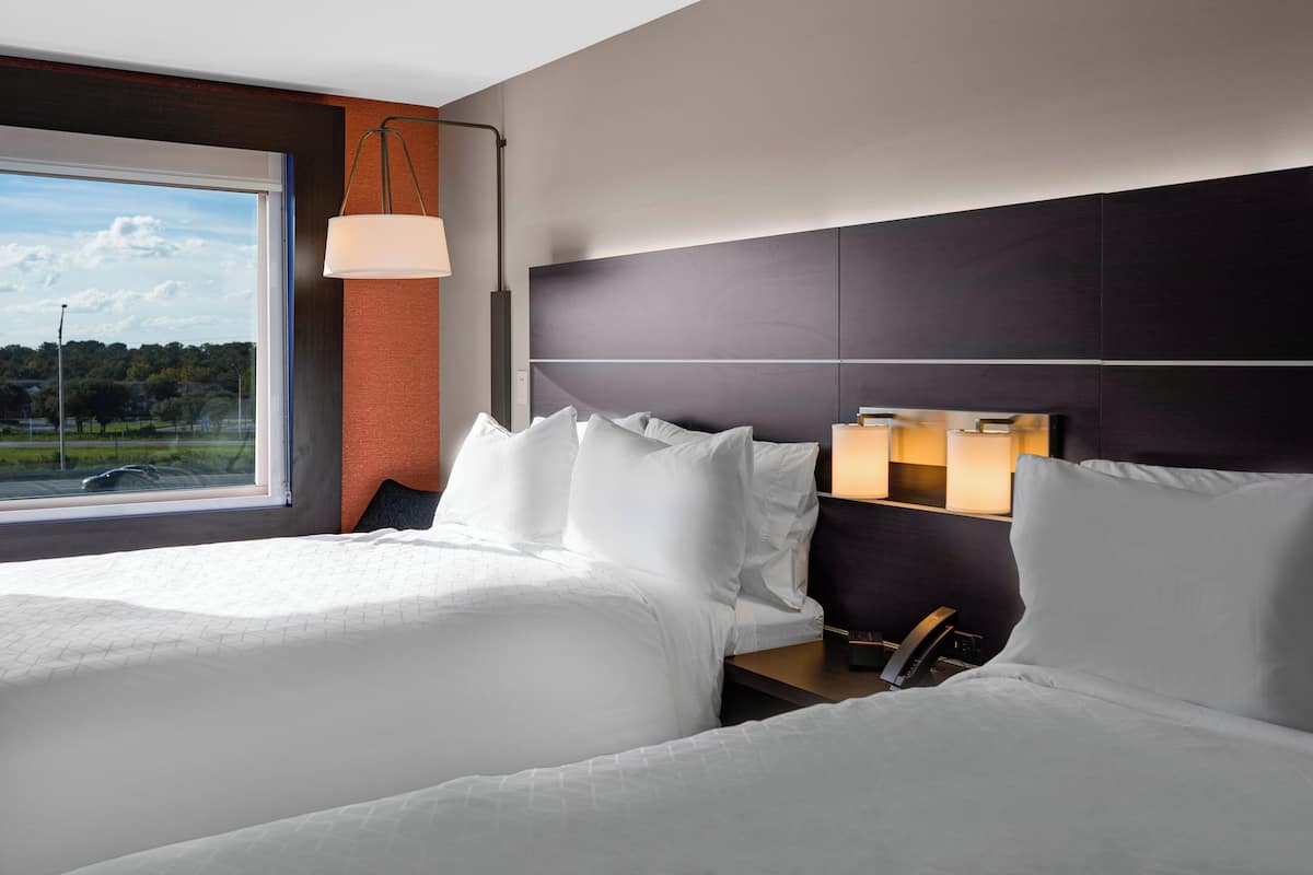 Premium bedding, down duvets, in-room safe, desk