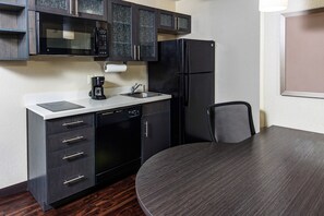Fridge, microwave, stovetop, coffee/tea maker