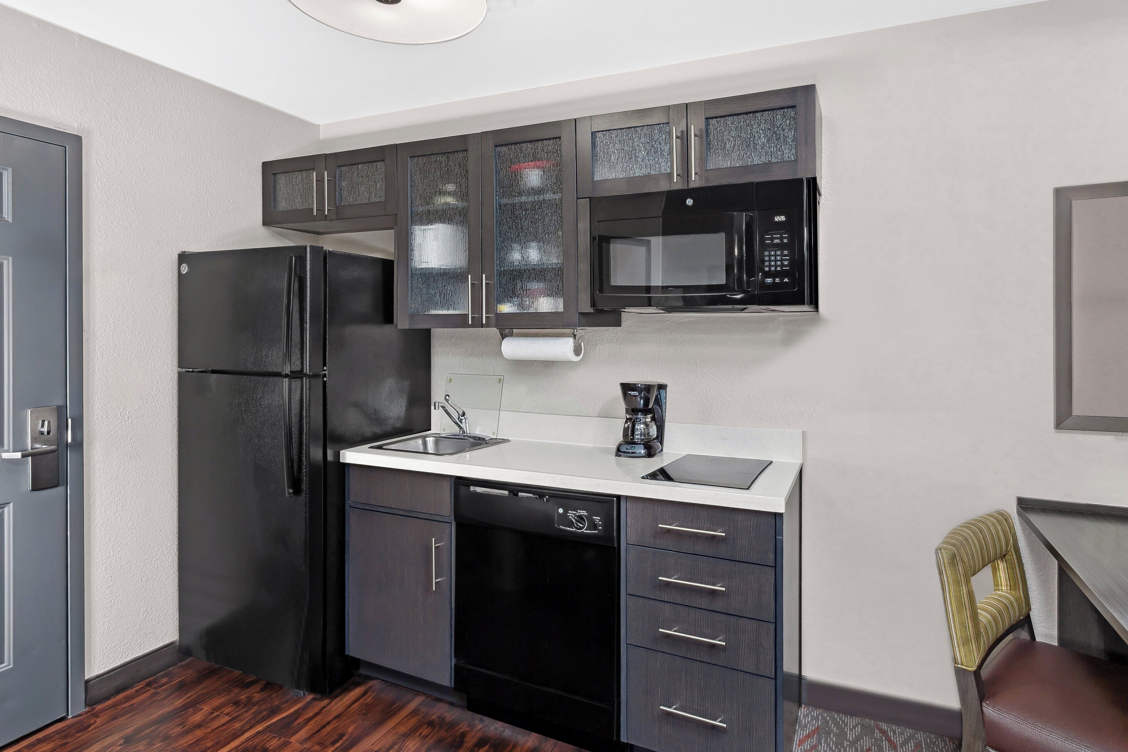 studio suite, 2 double beds | private kitchen | fridge, microwave, stovetop, coffee/tea maker