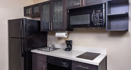 Candlewood Suites Appleton by IHG