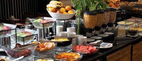 Daily buffet breakfast (USD 15 per person)