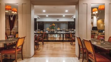 Daily buffet breakfast (USD 15 per person)