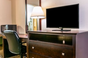 Habitación estándar, 1 cama Queen size, para no fumadores | Escritorio, wifi gratis y ropa de cama