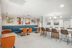 Free daily full breakfast - Best Western River Cities (Russell)