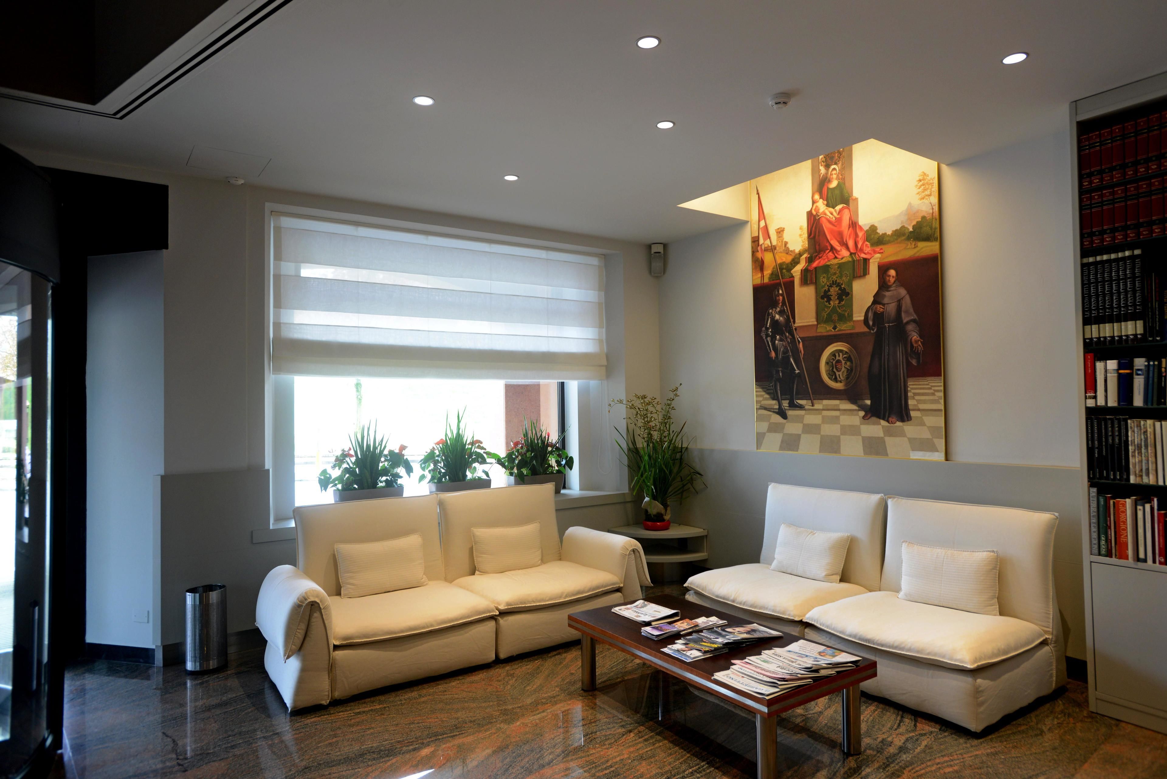 ロビー応接スペース