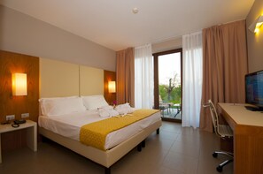 Suite | 1 bedroom, minibar, in-room safe, desk