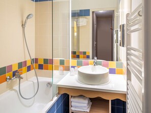 1 bedroom, in-room safe, desk, free cots/infant beds