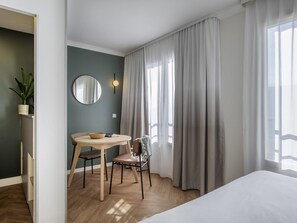 Studio, 1 Double Bed | In-room safe, desk, soundproofing, iron/ironing board - Aparthotel Adagio Paris Buttes Chaumont (Paris)