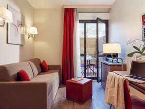 Superior Apartment, 1 Double Bed with Sofa bed, Balcony | In-room safe, desk, soundproofing, iron/ironing board - Aparthotel Adagio Aix en Provence Centre (Aix-en-Provence)