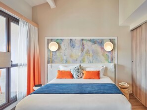 Studio, 1 Double Bed | In-room safe, desk, soundproofing, iron/ironing board