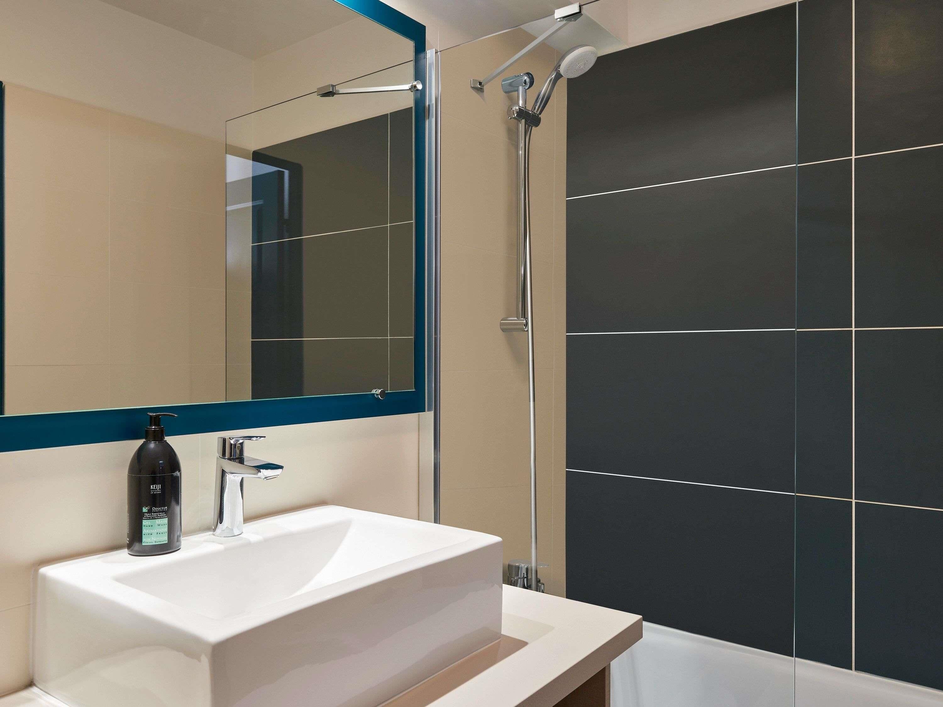 Studio, 1 Katil Kelamin (Double) dengan Katil Sofa | Peti besi dalam bilik, meja, kalis bunyi, seterika/papan seterika 