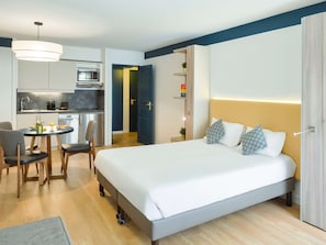 Studio, 1 Double Bed with Sofa bed