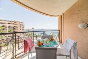 Apartment, Balkon, Meerblick | Ausblick vom Zimmer