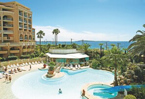 Seasonal outdoor pool, pool umbrellas, sun loungers