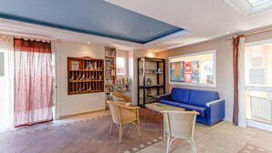 Interior detail - Les Rivages de Coudouliere (Six-Fours-les-Plages)