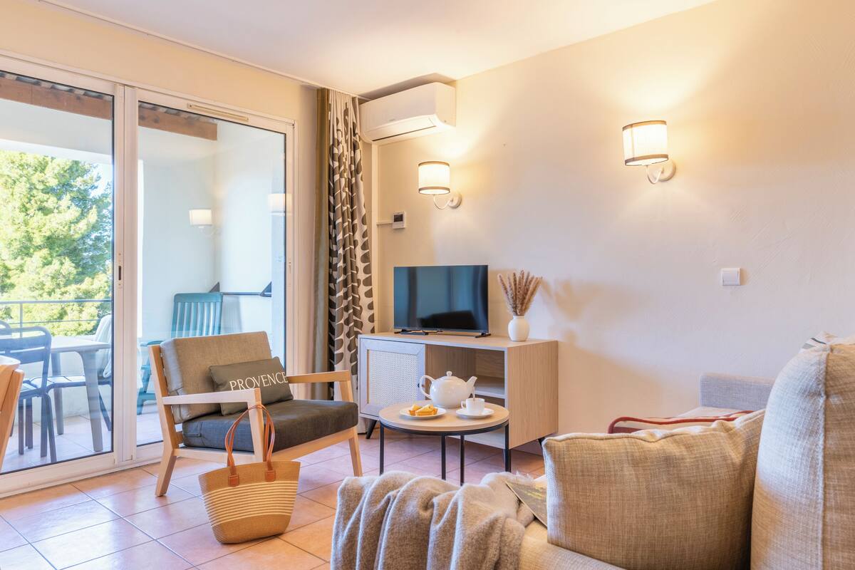 Appartement 6 personnes - 1 chambre + 1 coin nuit - Balcon ou Terrasse - Climatisé - Rénové | 客房景观