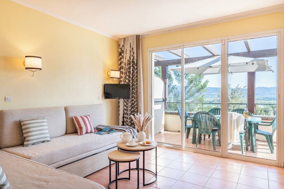 Appartement 7 personnes - 1 chambre + 1 coin nuit - Balcon ou Terrasse - Climatisé - Rénové | 客房景观