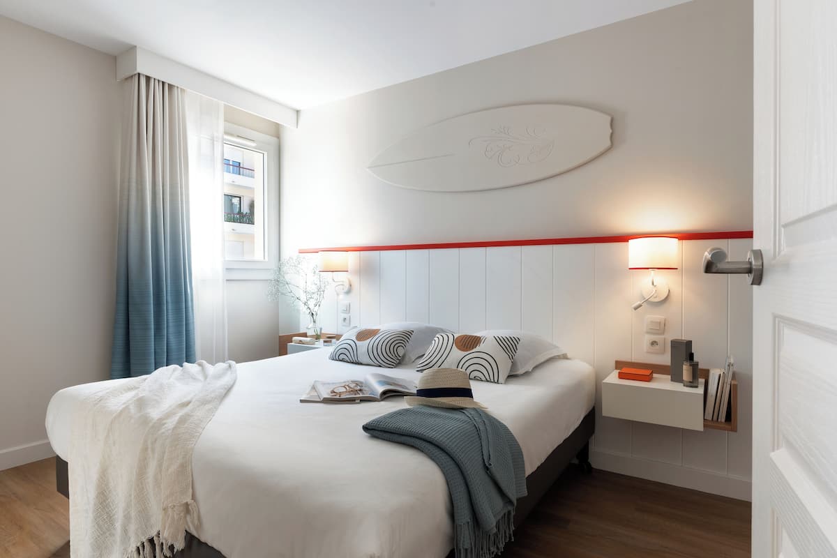 1 habitación, sistema de insonorización, cunas gratuitas y wifi gratis